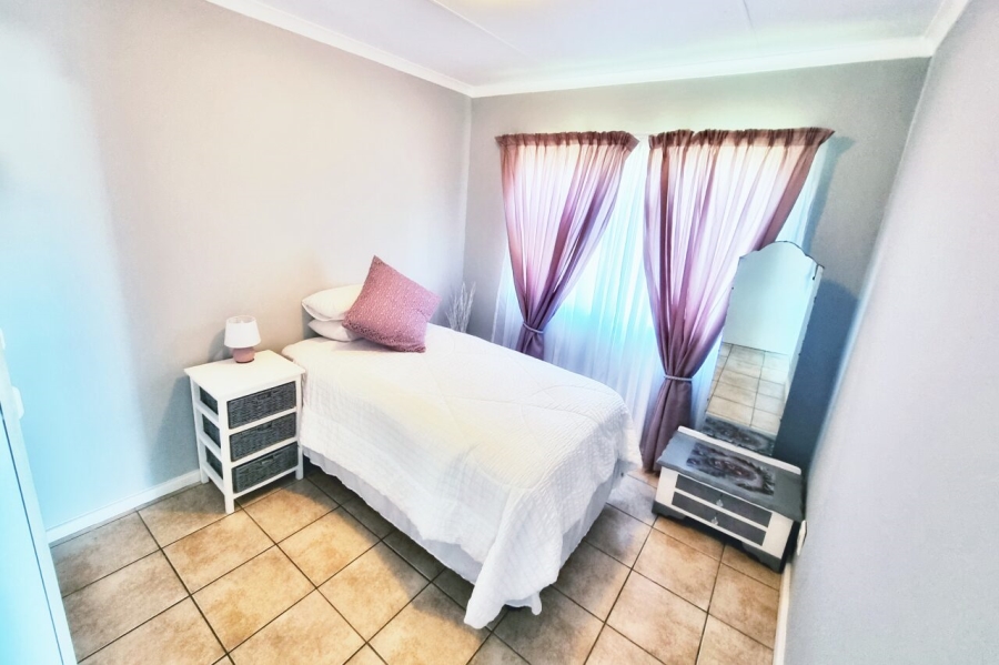 2 Bedroom Property for Sale in Kabega Park Eastern Cape